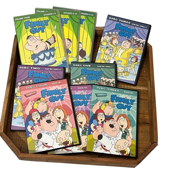 Family Guy DVD TV Television Show Bundle Lot - Picture 1 of 4